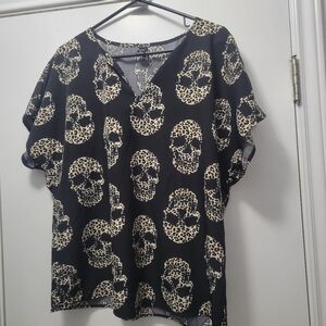 Skulls Design Cheetah Print Blouse Short Sleeve Top, Emery Rose XL